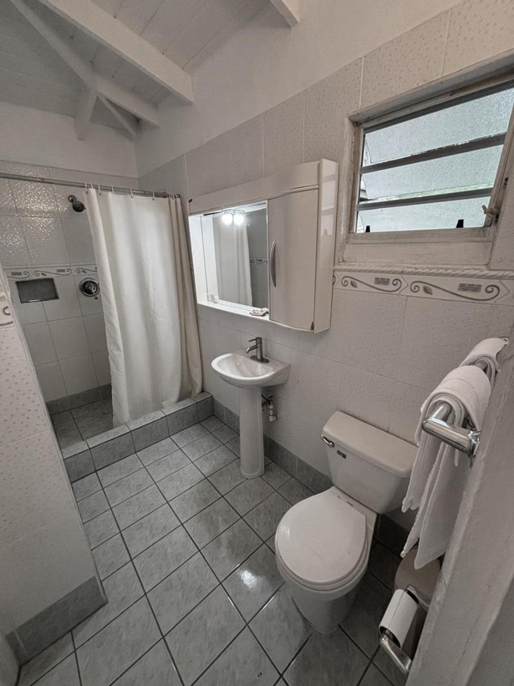 Halcyon Heights Condominium Dickenson Bay Luaran gambar